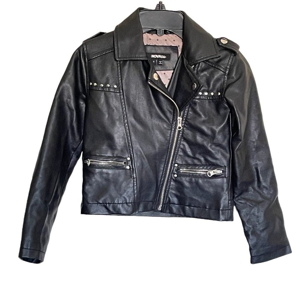 nova kids jacket size 6 black with two packets and zippers
